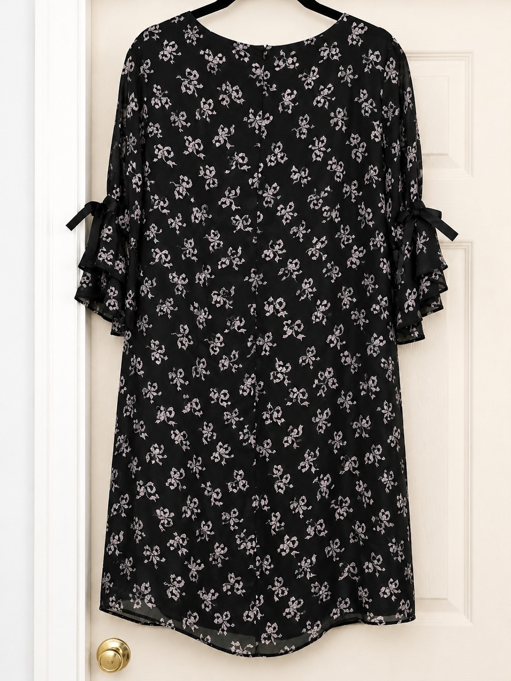 Betsey Johnson NWT 14W Black Floral Chiffon Dress Bow Flutter Sleeves MSRP $144 - Picture 3 of 5